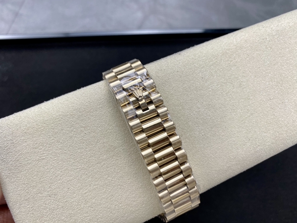 激安ロレックス着用イメージ